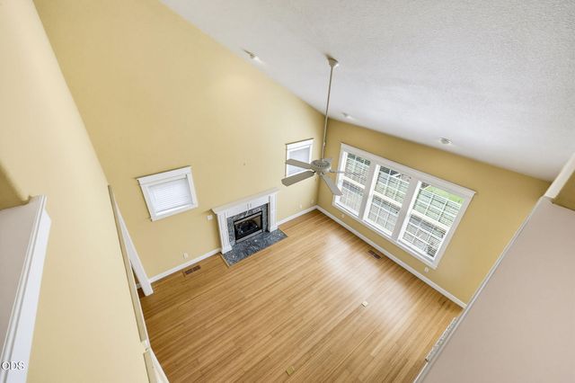 527 Sutton Place, Ashland, OR 97520