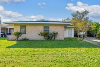 4613 Marks Dr, Corpus Christi, TX 78411