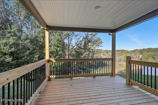 3523 Crimson Circle, Maryville, TN 37801