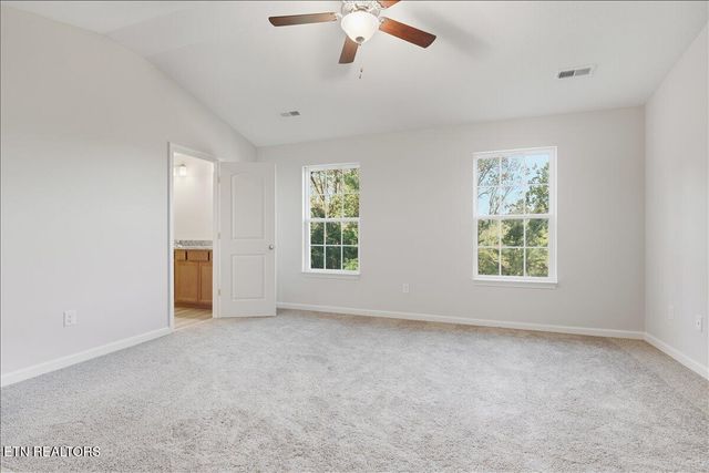 3523 Crimson Circle, Maryville, TN 37801