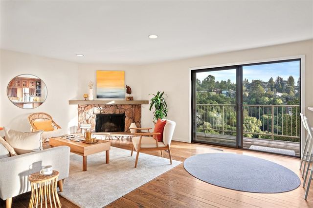 2355 2355 Pelham Pl, Oakland, CA 94611