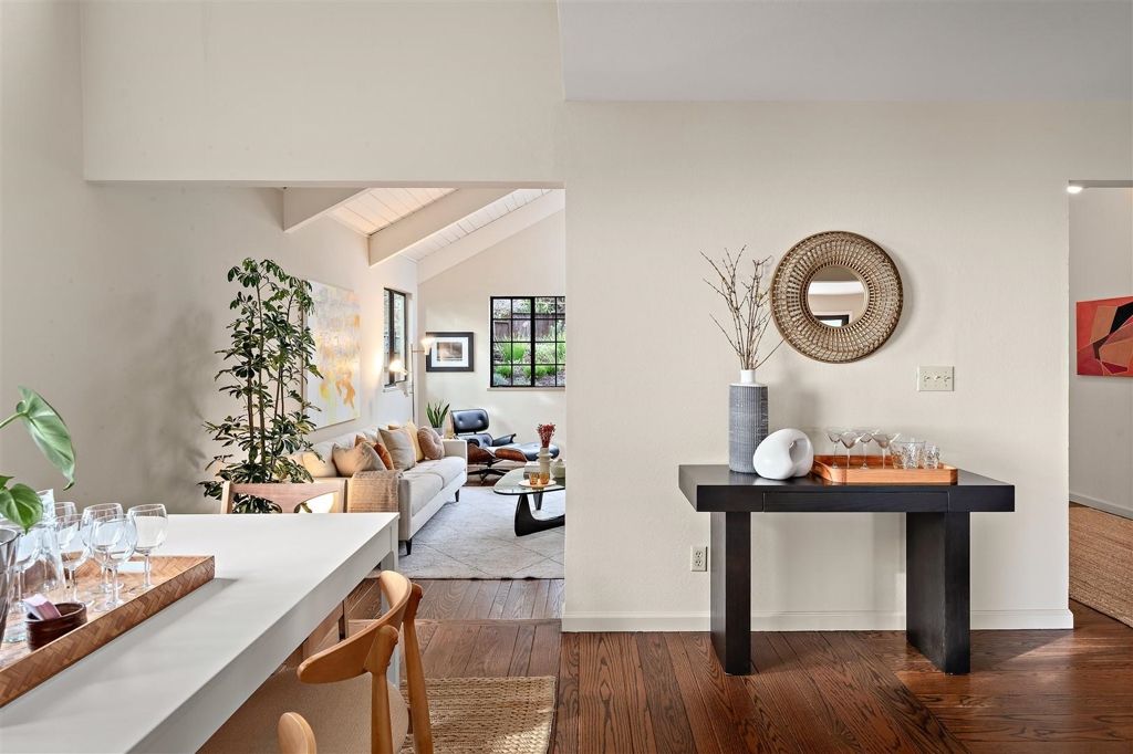 Image 21 of property listing at 2355 2355 Pelham Pl, Oakland, CA 94611