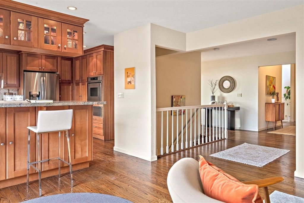 Image 26 of property listing at 2355 2355 Pelham Pl, Oakland, CA 94611