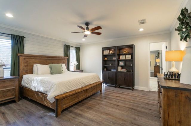 2913 Murphy Drive, Bedford, TX 76021