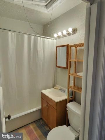 903 JACKSON ST NE, Washington, DC 20017