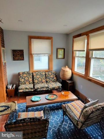 903 JACKSON ST NE, Washington, DC 20017