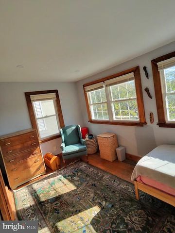 903 JACKSON ST NE, Washington, DC 20017