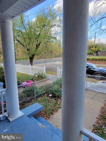 903 JACKSON ST NE, Washington, DC 20017
