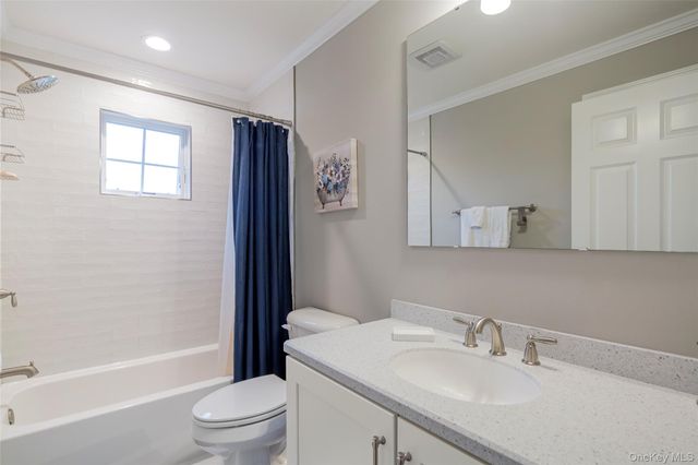 15 S Beach Road, Southampton, NY 11968