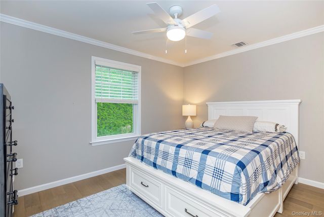 15 S Beach Road, Southampton, NY 11968