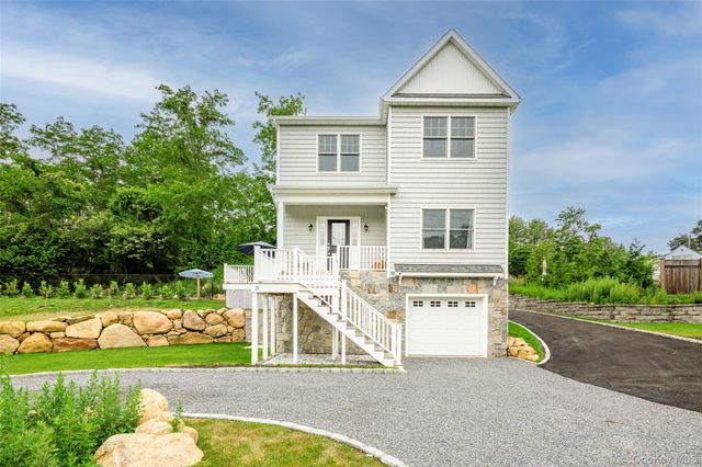 15 S Beach Road, Southampton, NY 11968