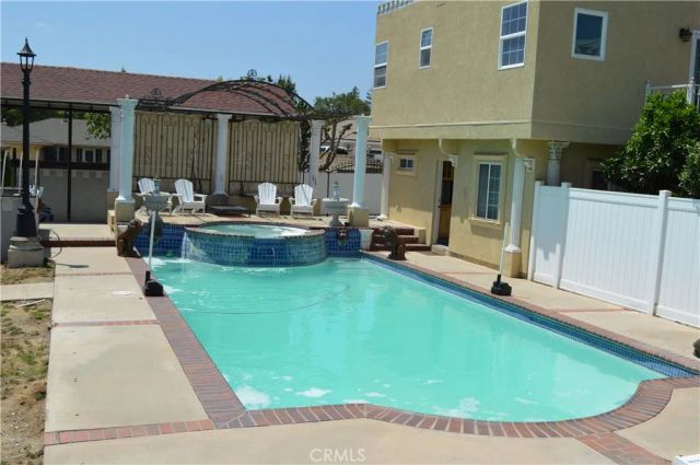 2215 N Euclid, Upland, CA 91784
