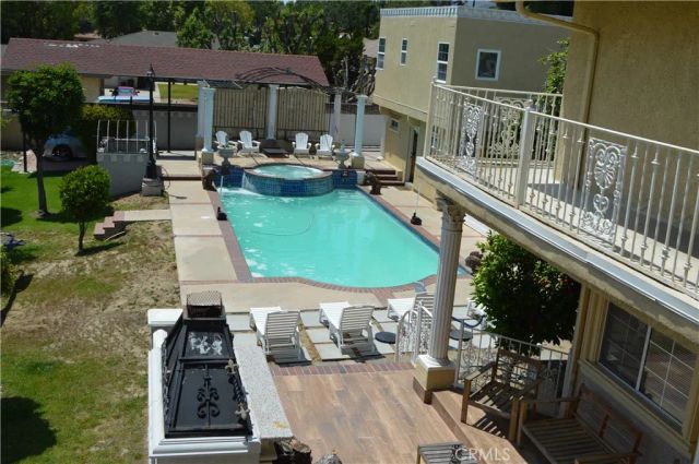 2215 N Euclid, Upland, CA 91784