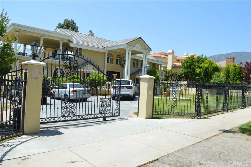 2215 N Euclid, Upland, CA 91784