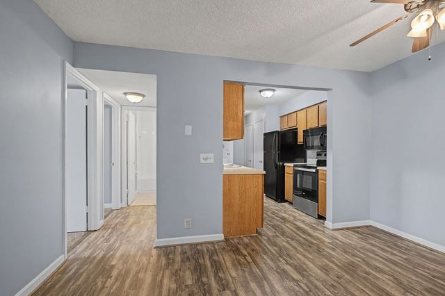 137 Brooke Castle Dr, Hermitage, TN 37076