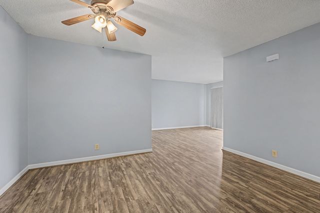 137 Brooke Castle Dr, Hermitage, TN 37076