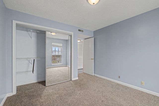 137 Brooke Castle Dr, Hermitage, TN 37076