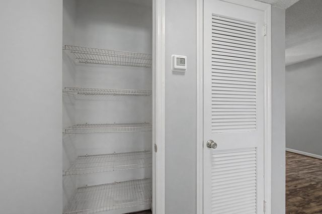 137 Brooke Castle Dr, Hermitage, TN 37076