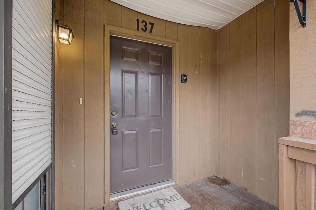 137 Brooke Castle Dr, Hermitage, TN 37076