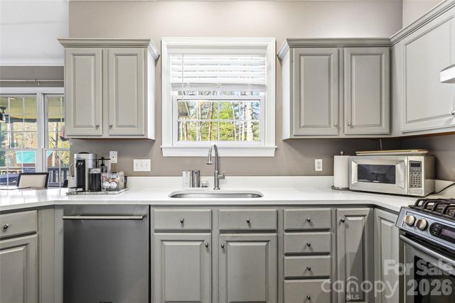 1017 Columbine Road, Asheville, NC 28803