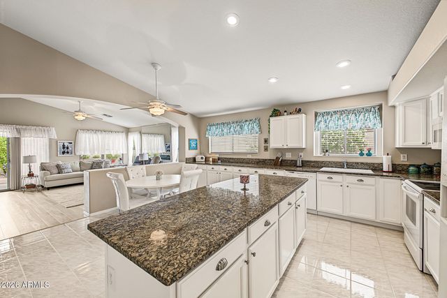 9840 E OBISPO Avenue, Mesa, AZ 85212