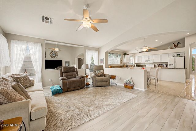 9840 E OBISPO Avenue, Mesa, AZ 85212
