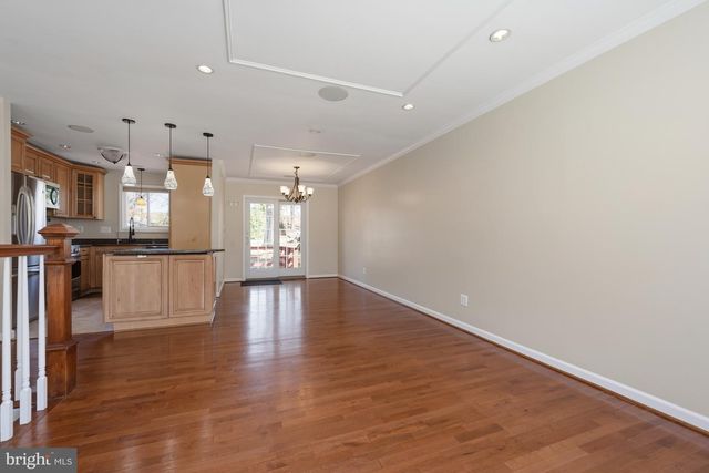 124 WOODLAND RD, Gaithersburg, MD 20877