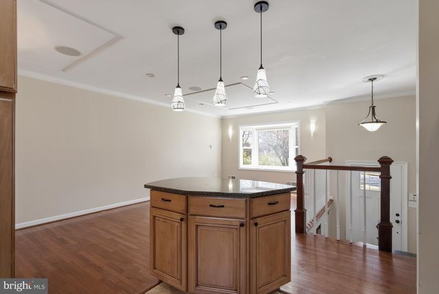 124 WOODLAND RD, Gaithersburg, MD 20877