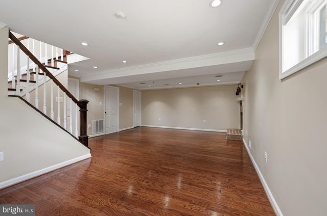 124 WOODLAND RD, Gaithersburg, MD 20877