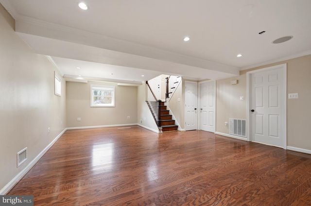 124 WOODLAND RD, Gaithersburg, MD 20877