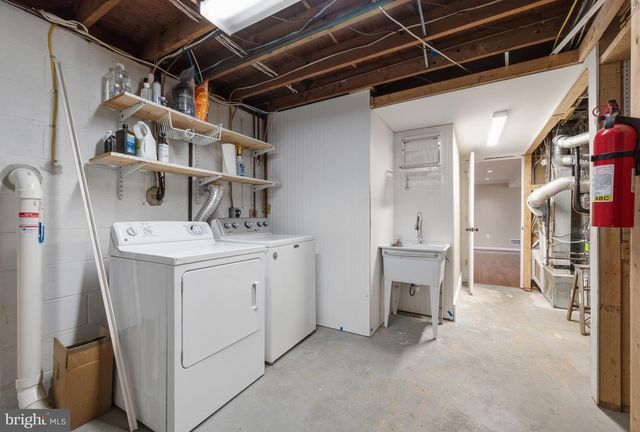 124 WOODLAND RD, Gaithersburg, MD 20877