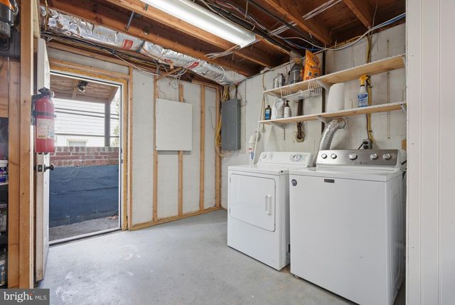 124 WOODLAND RD, Gaithersburg, MD 20877