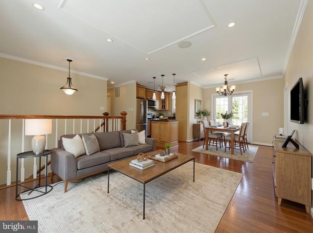 124 WOODLAND RD, Gaithersburg, MD 20877