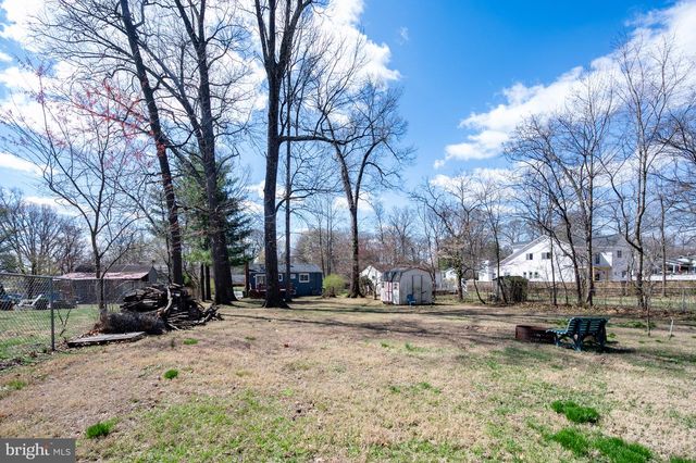 124 WOODLAND RD, Gaithersburg, MD 20877