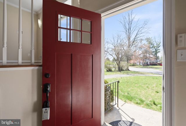 124 WOODLAND RD, Gaithersburg, MD 20877