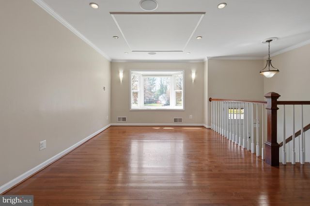 124 WOODLAND RD, Gaithersburg, MD 20877