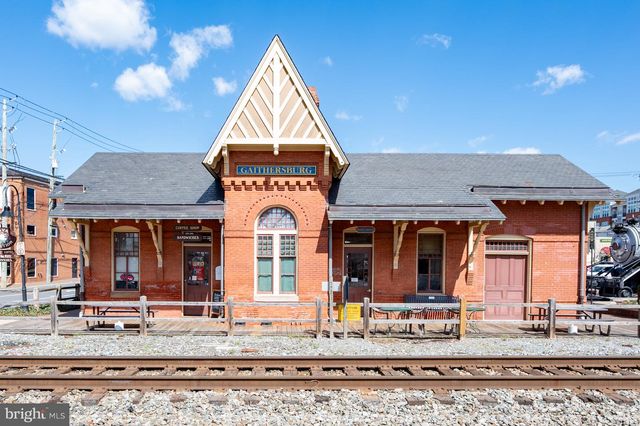 124 WOODLAND RD, Gaithersburg, MD 20877