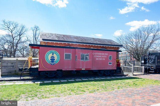 124 WOODLAND RD, Gaithersburg, MD 20877