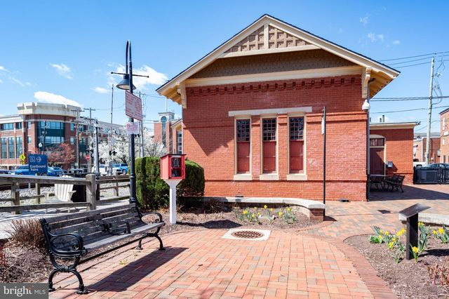 124 WOODLAND RD, Gaithersburg, MD 20877