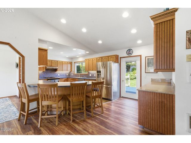 3502 HAWTHORNE Ln, Tillamook, OR 97141