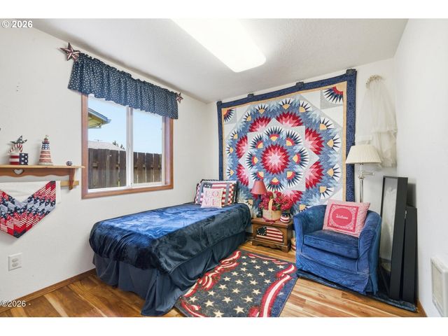 3502 HAWTHORNE Ln, Tillamook, OR 97141