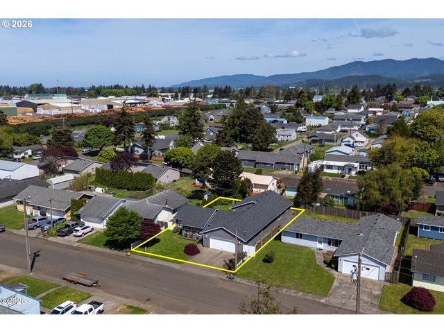 3502 HAWTHORNE Ln, Tillamook, OR 97141