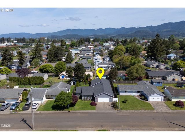 3502 HAWTHORNE Ln, Tillamook, OR 97141
