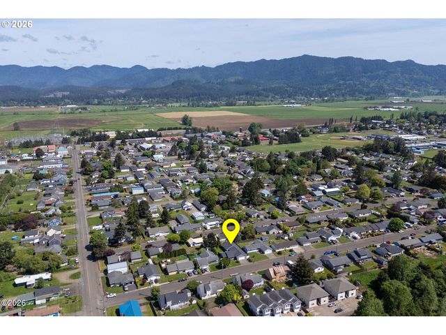 3502 HAWTHORNE Ln, Tillamook, OR 97141