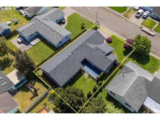 3502 HAWTHORNE Ln, Tillamook, OR 97141
