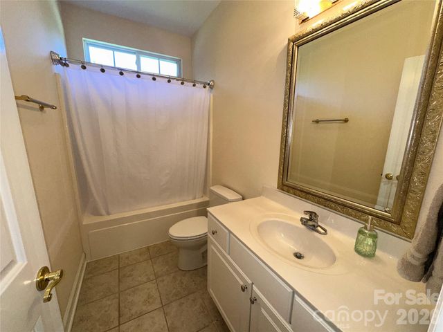 7672 Maple Bluff Lane, Concord, NC 28025