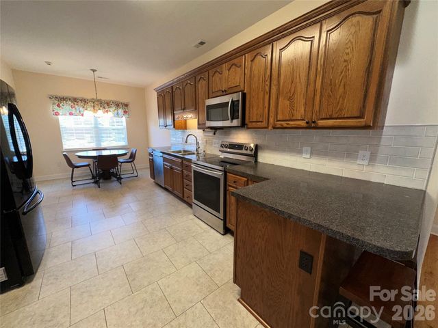 7672 Maple Bluff Lane, Concord, NC 28025