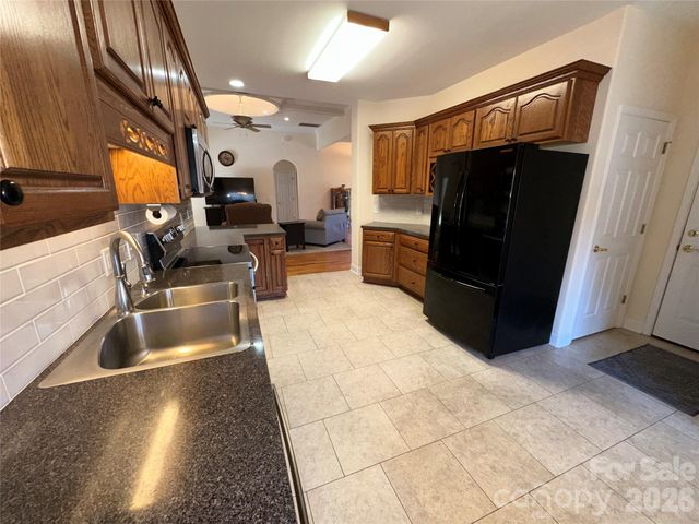 7672 Maple Bluff Lane, Concord, NC 28025
