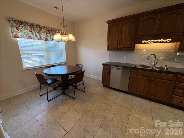7672 Maple Bluff Lane, Concord, NC 28025