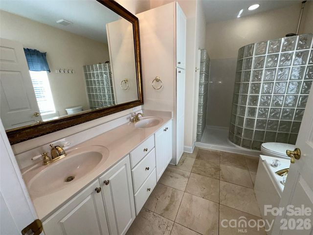 7672 Maple Bluff Lane, Concord, NC 28025